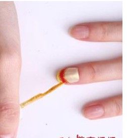拼接金色美甲 美甲diy教程图解