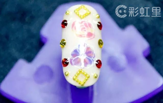 美甲贴花图片 美甲贴花教程
