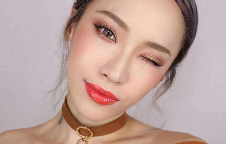 黄皮涂什么色号的口红好看？不同肤色选择什么样的口红好？