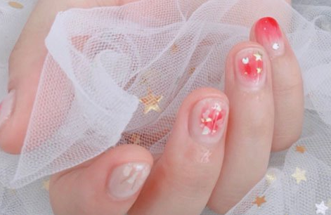 什么美甲最适合冬季?一波好看的美甲让你好看