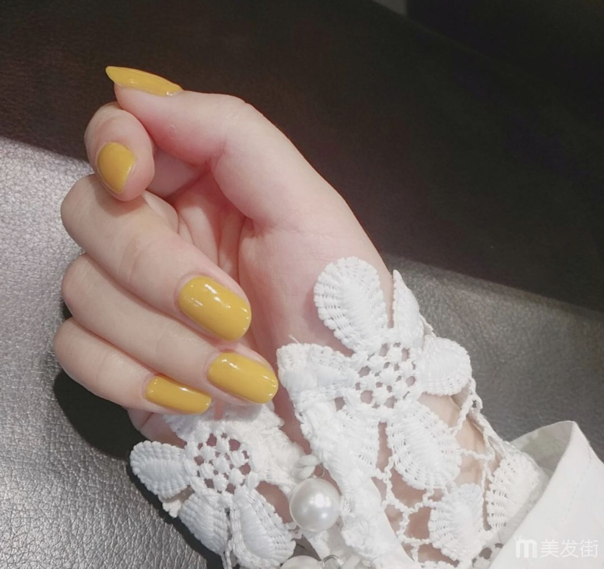 夏季流行什么颜色指甲 十款今年最流行的美甲颜色