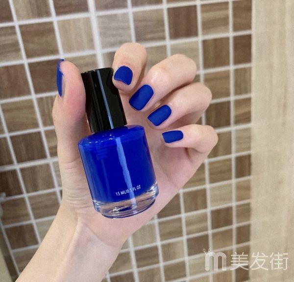 纯色美甲图片显手白 20款夏季美甲颜色最好看的新款美甲