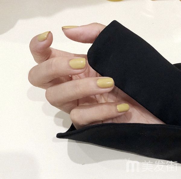 纯色美甲图片显手白 20款夏季美甲颜色最好看的新款美甲