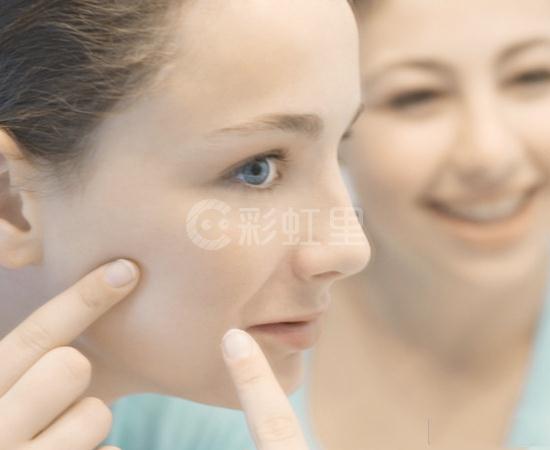 妆前乳有什么作用 妆前乳的注意事项