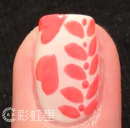 夏季粉色美甲 心形美甲教程