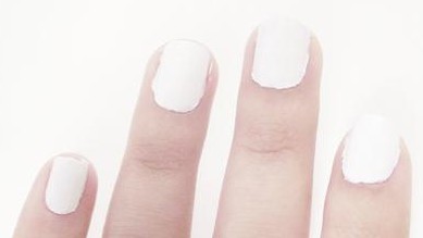 黑白指甲油diy美甲 黑白美甲教程
