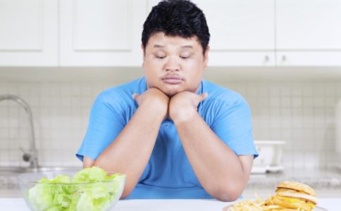 穿什么显瘦 水桶腰的穿衣搭配方法