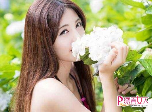 女生熬夜胸部会变小吗？ 吃这6种食物让你变大胸