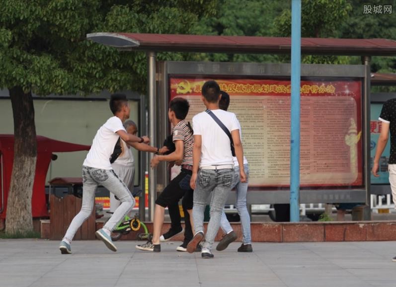 打架