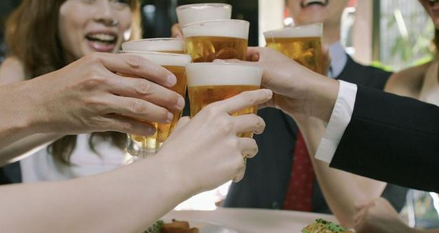 加班熬夜皮肤差怎么办？经常熬夜的护肤秘诀一定要看！
