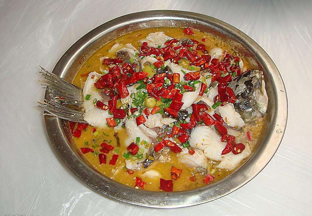 酸菜鱼火锅怎么做 冬天这样吃特别有味道