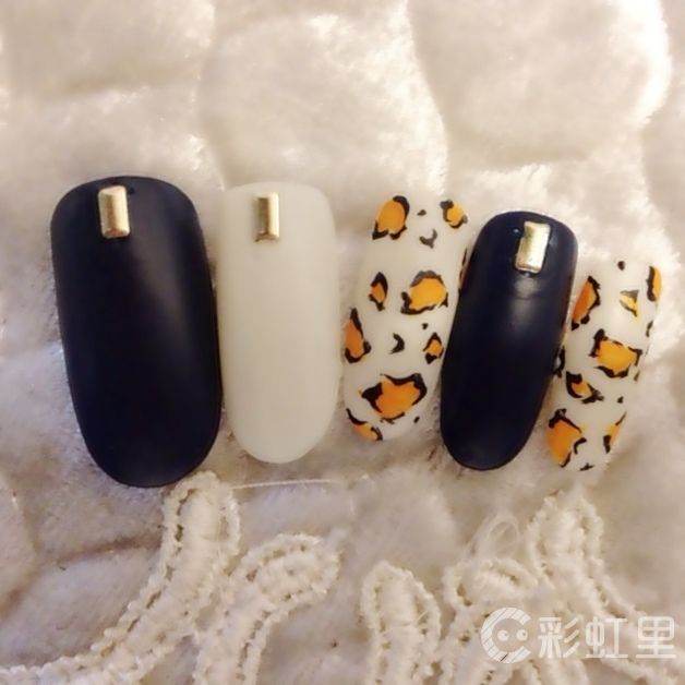 可爱型美甲 可爱小清新美甲图片