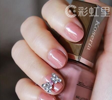 粉色纯色美甲 粉色萌美甲图片