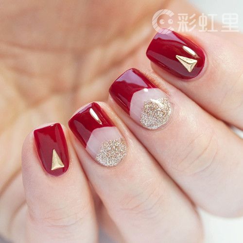夏日简约美甲 简约大方美甲图片
