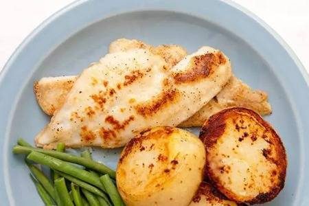 冬季减肥排毒，女生需要合理的食谱搭配