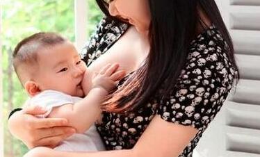 产后哺乳能让产妇丰胸瘦腰