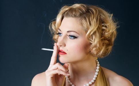 爱情中不愿意将就的三个星座女