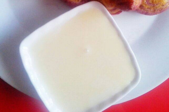 炼乳和炼奶的区别是什么