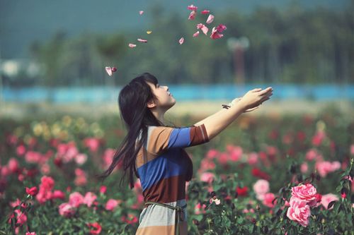 蜜桃甜唇 打造夏日最亮眼唇彩方案