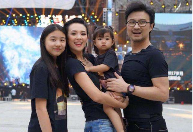 汪峰有几个孩分别是谁(汪峰三段婚姻四个子女)