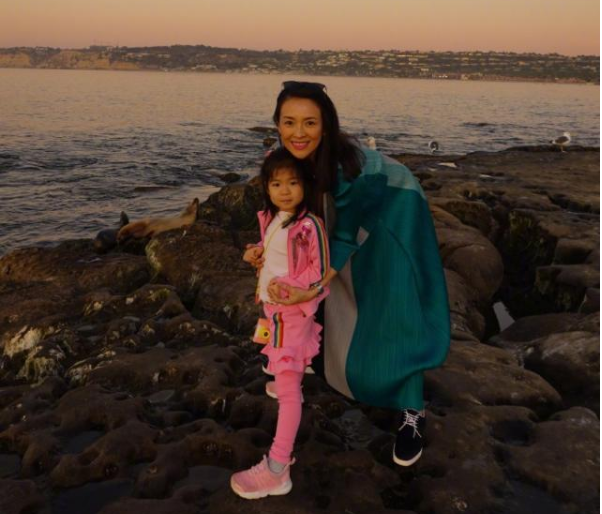 汪峰有几个孩分别是谁(汪峰三段婚姻四个子女)