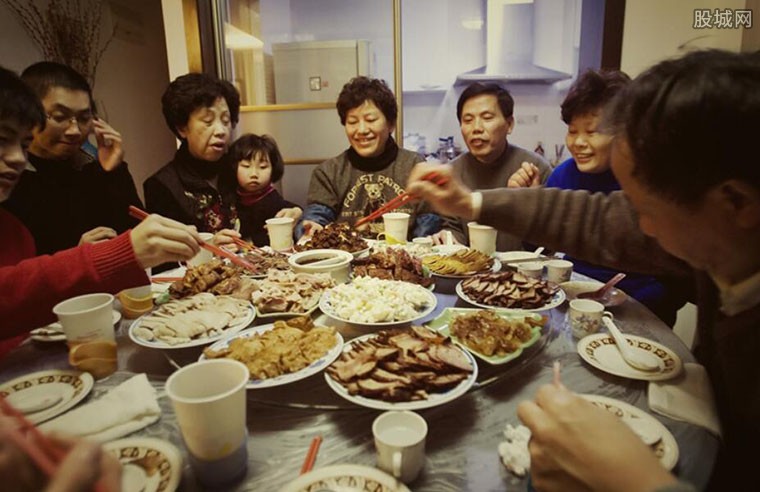 吃完饭就犯困是什么原因
