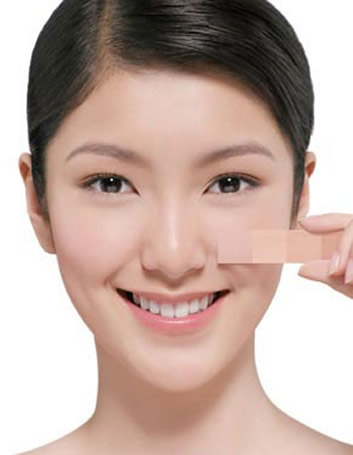 为什么化妆后容易脱妆 容易脱妆用什么粉底