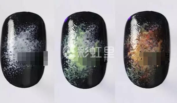 海绵渐变美甲款式 星空美甲图片步骤