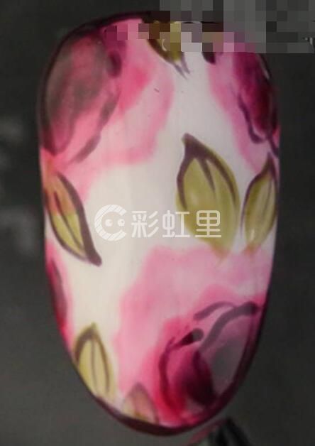 晕染花朵美甲 晕染美甲步骤