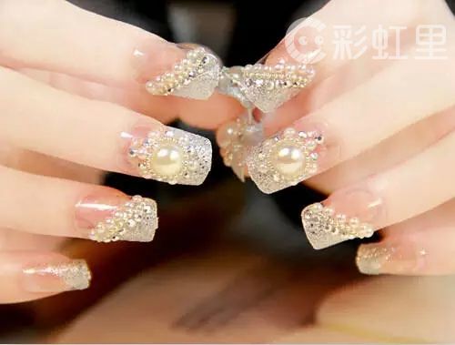 韩国法式新娘美甲 结婚新娘美甲图片