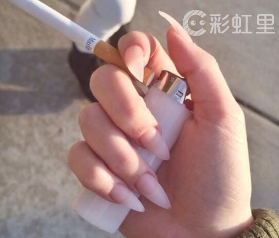 美甲的基本护理 美甲护理步骤