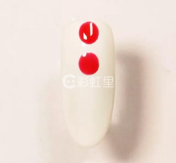 红色波点美甲 时尚美甲教程