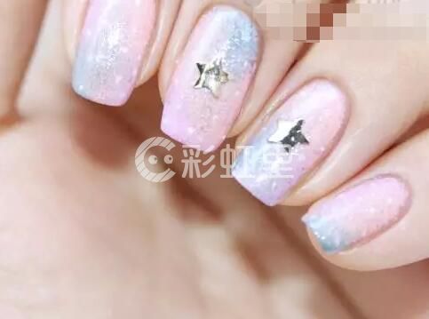 美甲晕染彩绘 星空美甲晕染教程