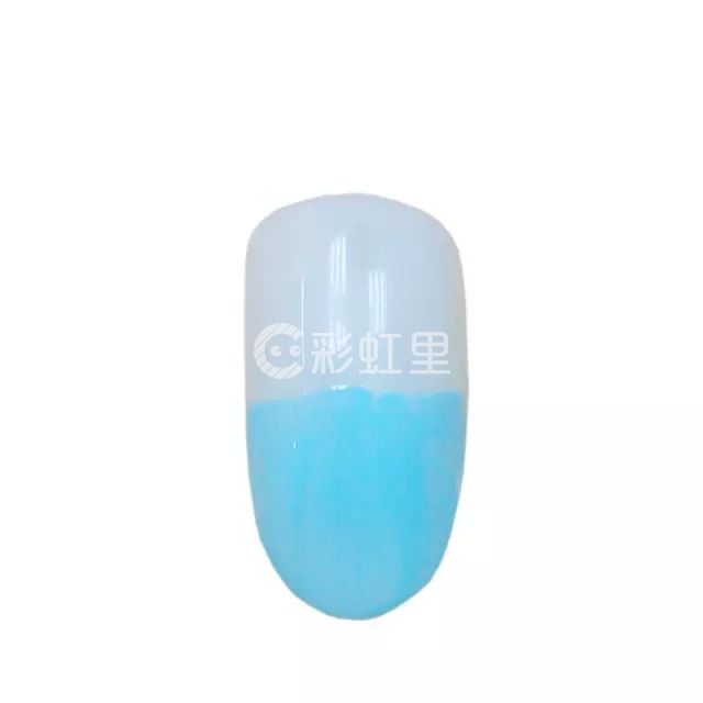 纯色渐变美甲图片 美甲渐变教程