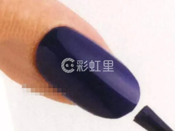 淡紫色美甲 手绘小花美甲教程