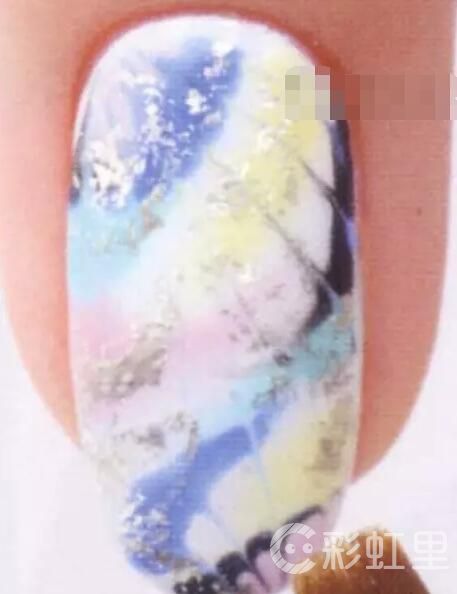 羽毛款美甲图片 羽毛时尚美甲教程