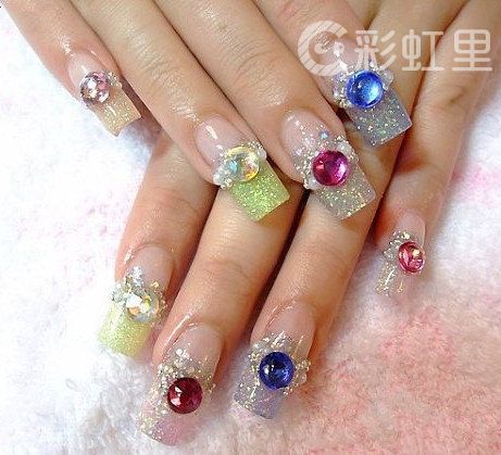 创意美甲秀 奢侈美甲图片