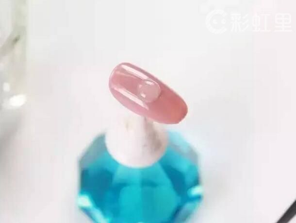 美甲大钻怎么粘 美甲贴钻步骤