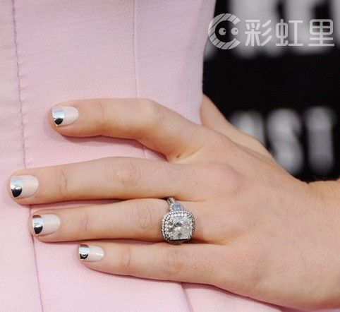 女明星美甲 欧美明星美甲图片
