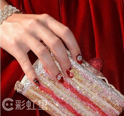 女明星美甲 欧美明星美甲图片