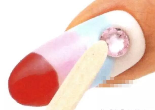 色块拼接美甲 镶钻美甲教程