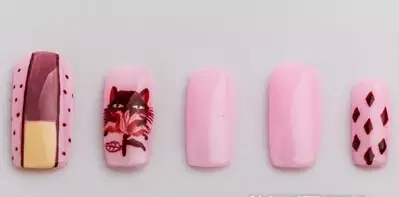 t台走秀美甲 秀场流行美甲图片