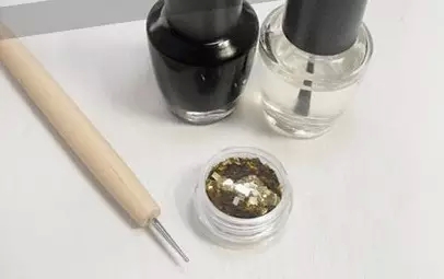 美甲贴片款式 金属亮片美甲教程