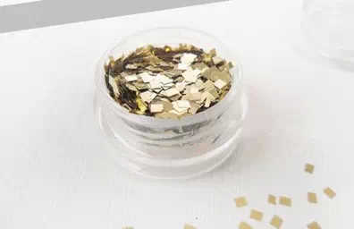美甲贴片款式 金属亮片美甲教程