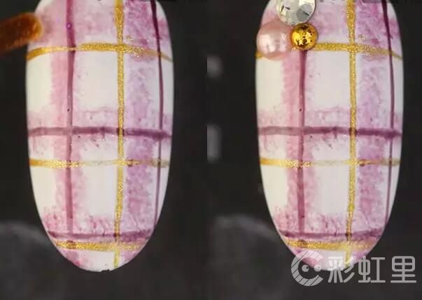 粉色格子美甲 时尚粉色格子美甲