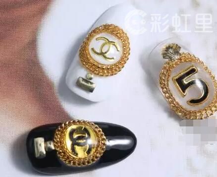 金属系美甲 时尚美甲教程