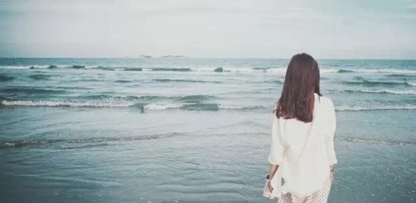 婚姻中需要的是彼此扶持，共同成长，而不是丧偶式的缺少任何一方