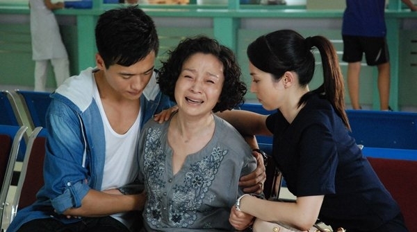 婆婆动手打我妈 竟是因为上厕所忘了冲水