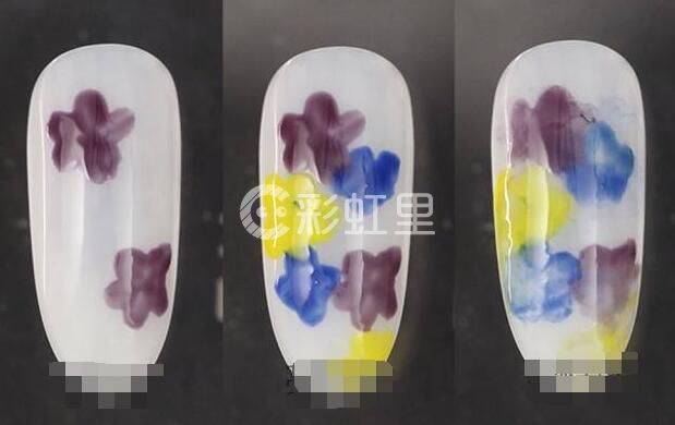 晕染花美甲 小碎花美甲教程