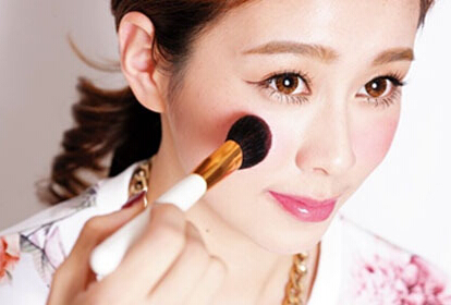 腮红如何打 脸型打腮红的画法图解